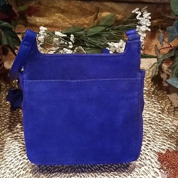 Amanda Smith Blue Suede Crossbody - Picture 4 of 8